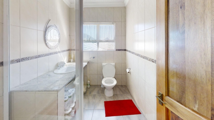 4 Bedroom Property for Sale in Kensington Western Cape